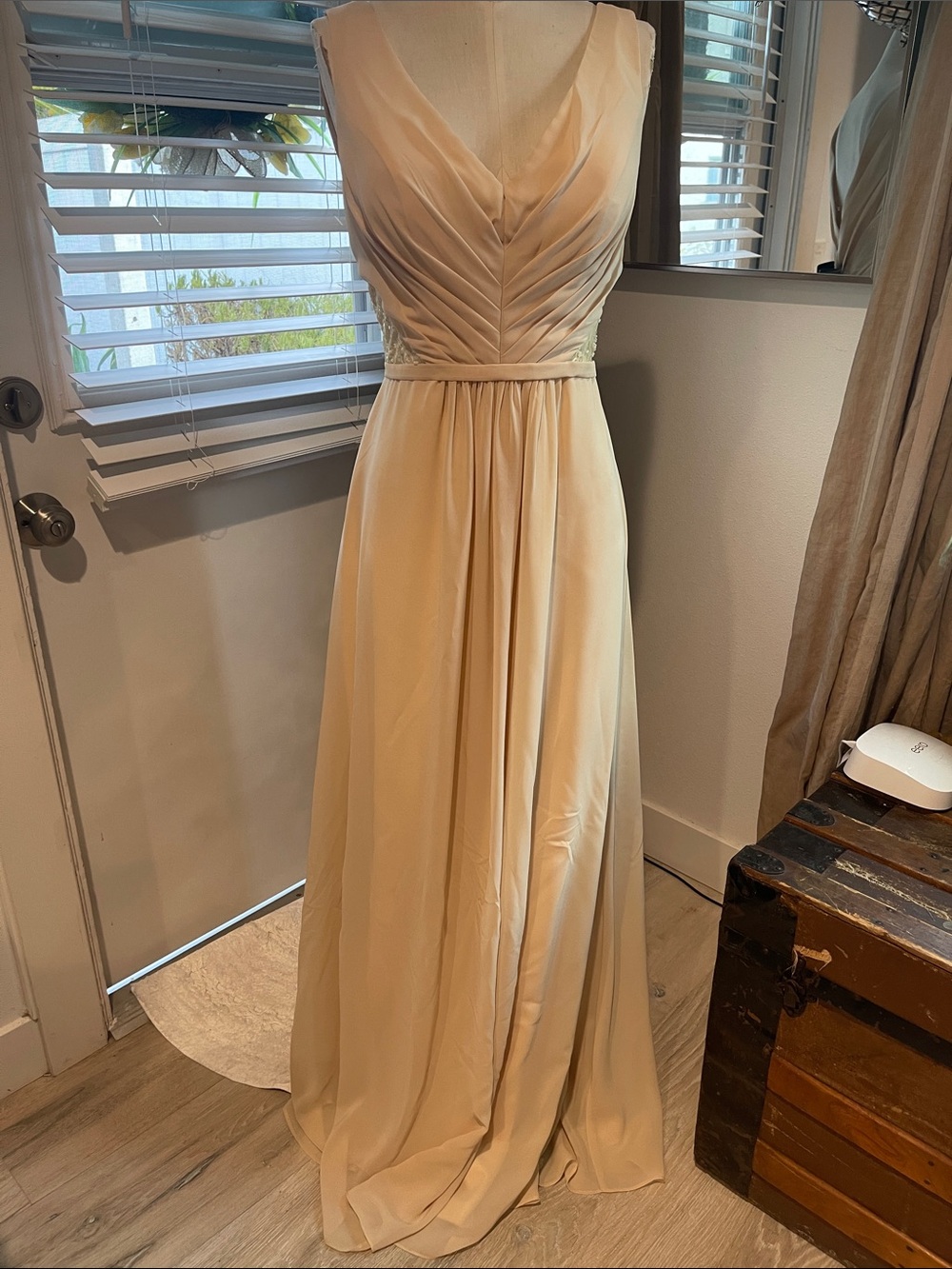 JJ’s House Bridal, Elegant Cream V-Neck Pleated Evening Dress